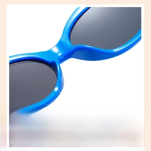 Detail der integrierten Nasenpads an Kinder Retro-Sonnenbrillen für Komfort