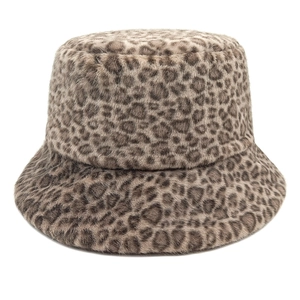 Chapeau bob d'hiver en fausse fourrure à imprimé léopard et texture peluche