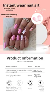 Détail de faux ongles roses comprenant des paillettes et des pointes carrées