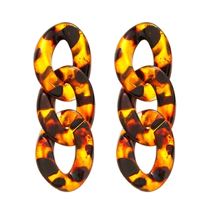 Retro acrylic leopard print chain link earrings with silver needles for women