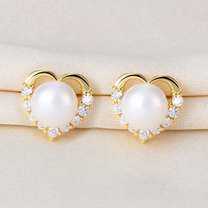 Natural Artificial Pearl Heart Stud Earrings With 925 Sterling Silver Earring Post And Cubic Zirconia Elegant Jewelry For Women