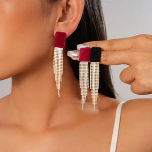 Boucles D'oreilles Longues À Pompon En Strass Carré Floqué Avec Tige En Argent Sterling 925 Bijoux Pour Femmes