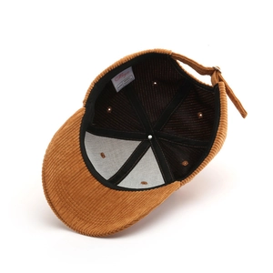 Casquette en velours côtelé marron avec sangle réglable et doublure 100% coton