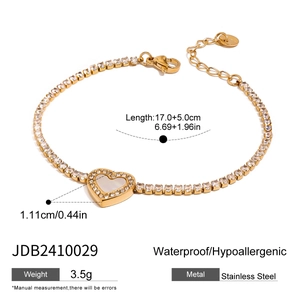 Bracciale a cuore in acciaio inossidabile dorato con intarsio bianco e strass, 17+5cm