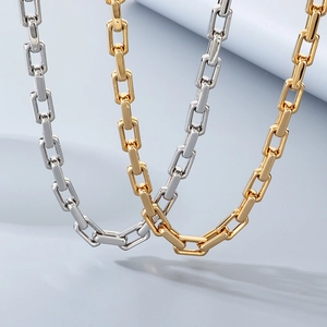 Men's 9mm chunky O-link chain necklace in polished 18K gold and silver plated finish