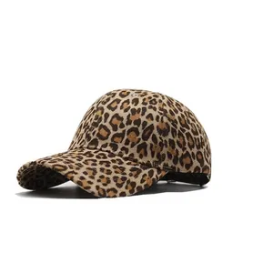 Guía de tallas gorra leopardo con contorno de cabeza 54-60cm y visera de 7cm
