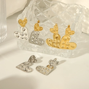 18K gold plated stainless steel heart stud earrings with vintage hammered metal texture