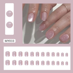 Short round cat-eye press-on nails in ice-permeable nude pink with 24-piece full set