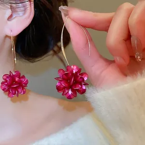 Eleganti Orecchini Pendenti A Fiore Fucsia Con Petali In Lega E Künstliche Perle Sintetiche Design Chic In Acciaio Per Donna