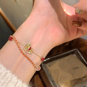 Bracelet Double Couche En Cuivre Plaqué Or 18K Émail Cheval Zircon Pièce Creuse Perles Rouges Bijoux Pour Femmes