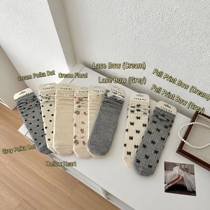Calze al polpaccio con fiocchi e pois color panna e grigio stile JK per lolita