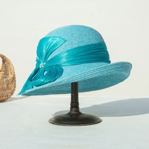 Chapeau de soleil pliable en paille de soie bleu ciel avec ruban et perles