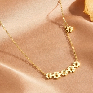 Stainless Steel Necklace Small Daisy Flower Charms Rose Gold Plated Clavicle Chain Floral Jewelry For Women