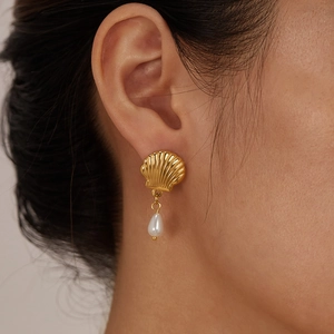 French vintage gold shell stud earrings with white teardrop pearls for women