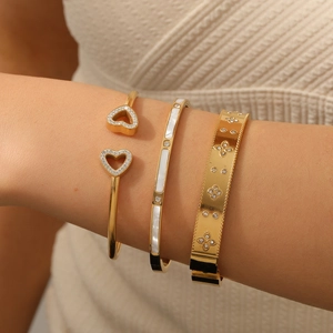 Stainless Steel Bangle 18K Gold Plated Heart Flower Clover Rhinestone Inlaid Shell Inlay Fashion Jewelry For Women