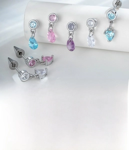 Detailed specs of titanium steel heart and teardrop zircon earrings in silver finish
