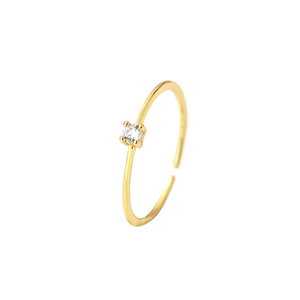 Minimalist S925 sterling silver gold ring featuring a clear zircon in a four-prong setting