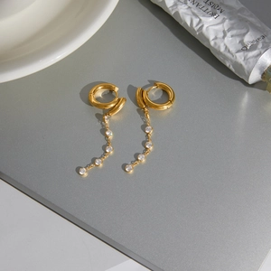 Boucles d'oreilles créoles classiques en acier inoxydable doré 18 carats avec oxydes