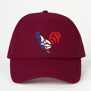 Cappellino trucker bordeaux con stampa gallo tricolore e rete posteriore traspirante