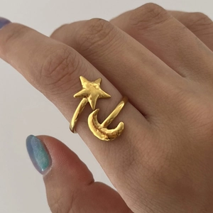 Adjustable 18K gold-plated stainless steel star and moon open ring for women