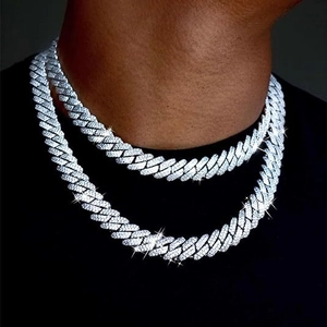 Chaîne cubaine argentée hip-hop avec strass brillants pour hommes et femmes élégants
