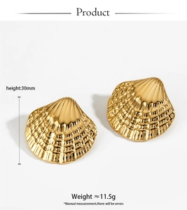 Detailed view of 30mm golden shell-shaped earrings with radial stainless steel texture