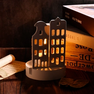 Dettaglio dello stampo in silicone 3D a forma di casa per portacandele fai-da-te