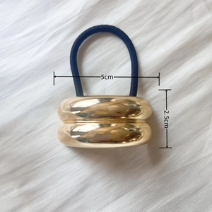 Détails de l'élastique cheveux doré en forme de U de 5cm avec dimensions indiquées