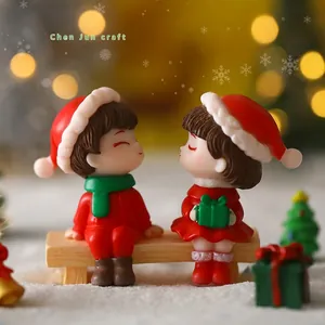 Miniature Christmas Couple Figurines Cute Cartoon Resin Micro Landscape Desktop Decor Tiny Ornaments Holiday Gift