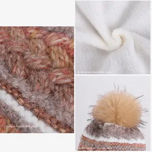 Ensemble bonnet en tricot et tour de cou d'hiver avec pompon et doublure polaire