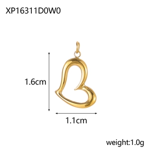 Macro view of gold heart pendant with dimensions 1.6cm by 1.1cm and 1g weight detail