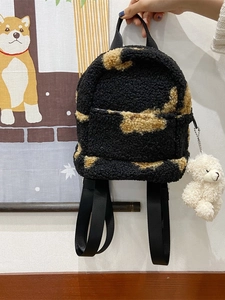 Mini Sac À Dos En Peluche Mignon Pour Femmes Filles Imprimé Vache Sherpa Petit Sac De Jour Avec Pendentif Ours Blanc Kawaii