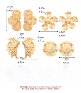 Detailed size measurement of four gold leaf and floral iron earrings with 6.7cm height
