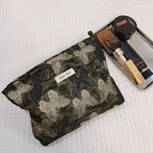 Retro Kosmetiktasche in Schwarz mit goldenem Schmetterlings-Jacquard-Muster