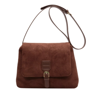 Borsa a tracolla scamosciata marrone con patta vintage e fibbia in metallo dorato