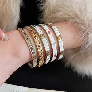 Bracelets empilables style bohème avec œil protecteur et étoiles en finition or et argent