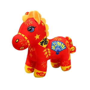 Peluche de caballo del zodiaco chino rojo tradicional para la mascota del año 2026