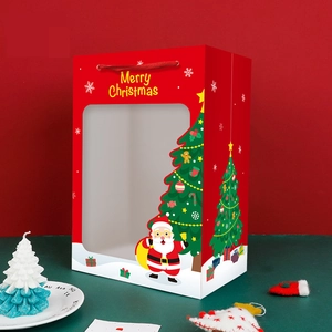 Rote Weihnachts-Papiertüte mit Sichtfenster und festlichem Weihnachtsmann-Motiv
