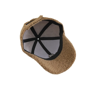 Winter kids' sherpa baseball cap in brown with breathable mesh lining and reinforced seams
