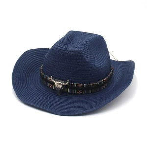 Chapeau de cowboy en paille bleu foncé avec bande ethnique et crâne de taureau