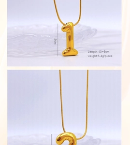 Spécifications détaillées de la taille du collier à pendentif chiffre doré pour femme