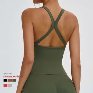 Débardeur de yoga vert armée, col en U, dos croisé ajouré et tissu élastique à côtes