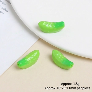 Miniature resin cucumber charm for DIY crafts measuring 10x25x11mm and weighing 1.8g