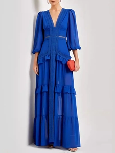 Elegantes königsblaues V-Ausschnitt Spitzen-Maxikleid mit Laternenärmeln und Chiffonrock