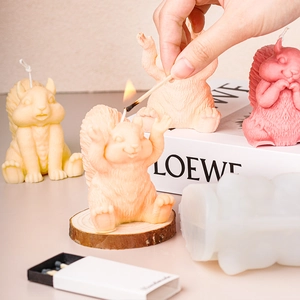 Cute squirrel silicone mold for DIY handmade aromatherapy candles and plaster ornaments