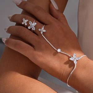Elegante bracciale con anello a fiore in zircone argento per abiti da sera di classe