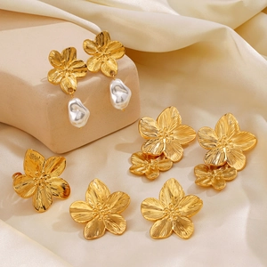 Flower Earrings Stainless Steel Artificial Baroque Pearl Textured Exaggerated Vintage French Style Gold Plated Fashion Jewelry