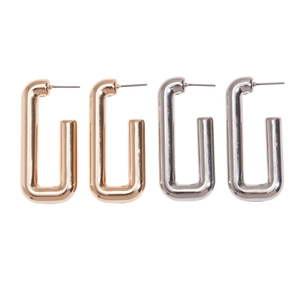 Minimalist geometric C-shaped rectangular earrings in polished gold and silver metal
