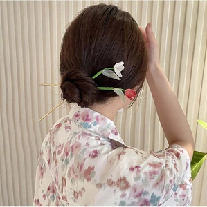 Elegant Chinese style flower hairpins set with red tulip and white blossom motifs