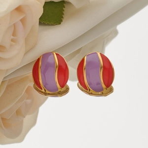 Elegante goldene ovale Ohrringe mit rotem und violettem Emaille auf weißer Seide